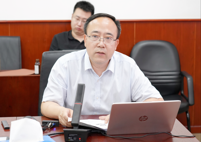 《2025年货车司机从业状况调查报告》发布会暨第十期现代物流与供应链智库论坛在京召开(图4)