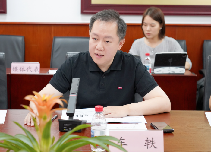 《2025年货车司机从业状况调查报告》发布会暨第十期现代物流与供应链智库论坛在京召开(图8)