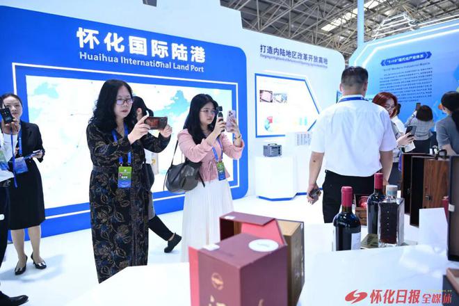深度探访怀化的开放密码东盟国家主流媒体这样说→(图1)