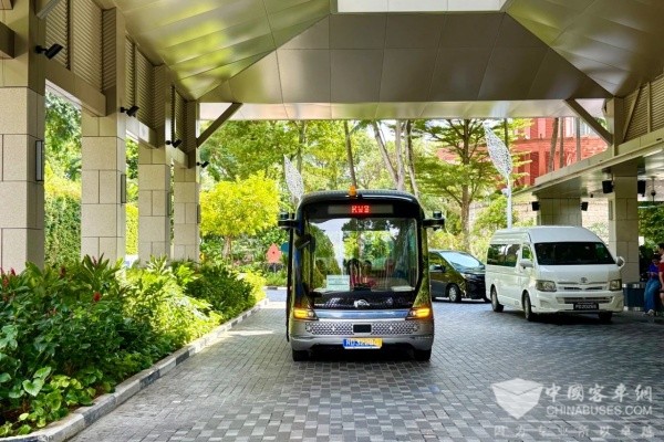 东南亚首款:文远知行自动驾驶小巴新加坡上线(图3)