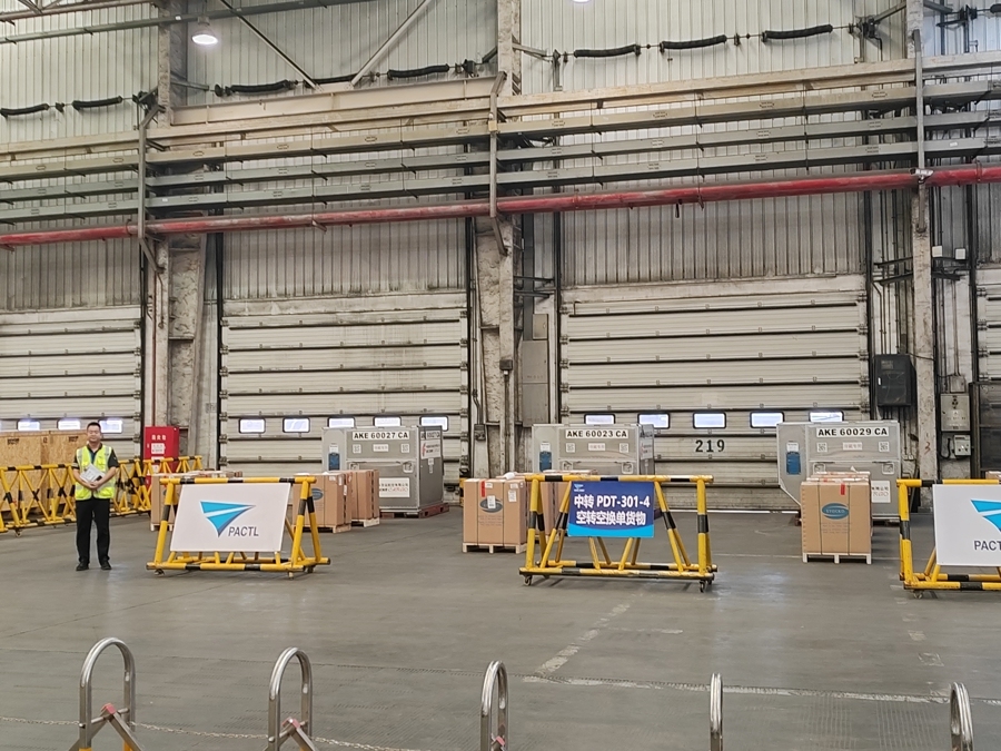 从海上起点到空中班车上海激活跨境物流“新动能”(图2)