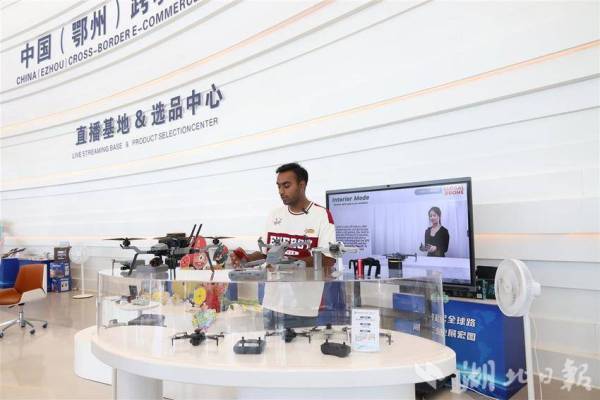 国际货邮吞吐量同比增长138%拉动全省外贸增长61%花湖国际机场让全球生鲜飞入万家(图5)