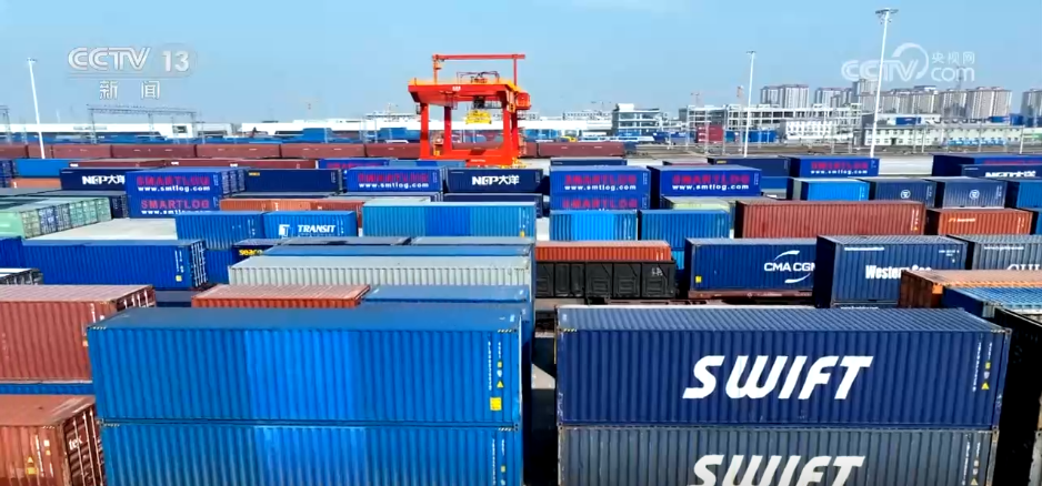 迈向“十五五”美丽图景·一线见闻“硬核”支撑发力“钢铁驼队”加速启程(图8)