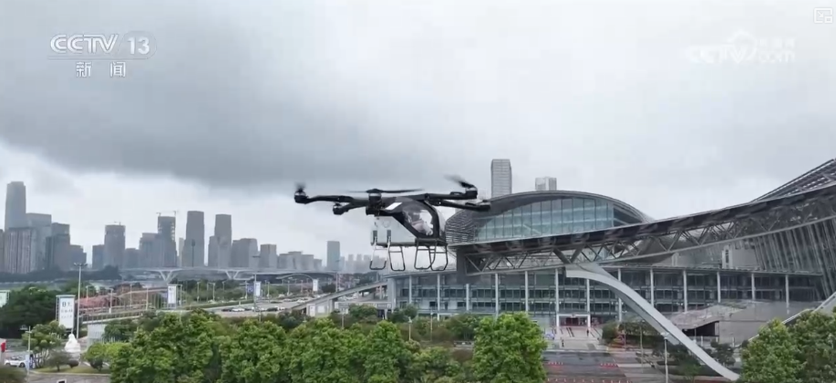 多轮驱动发力15万亿元!低空经济增长强劲向“规模化落地”跨越(图6)