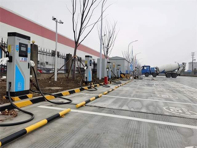 重卡充电站盈利破局：从精准选址到高效运营的关键路径(图2)