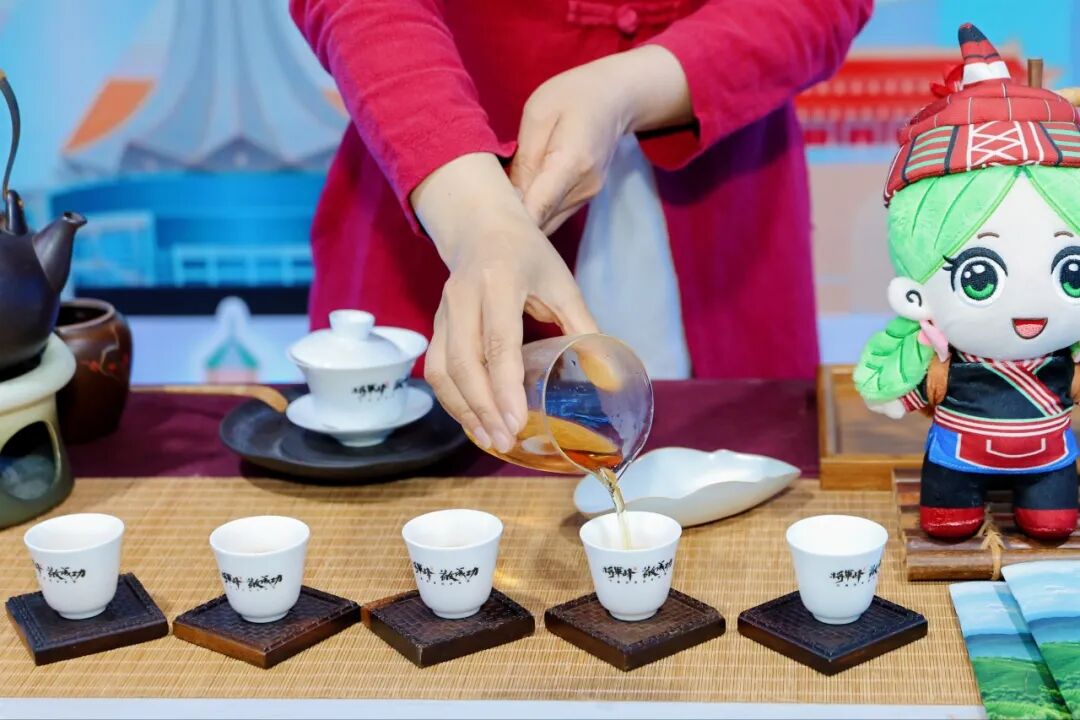 “跨一步”海阔天空“进一步”做大做强(图1)