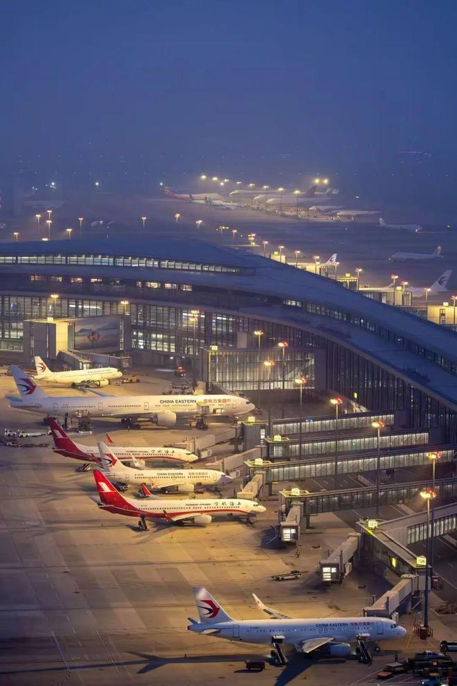 2025年机场观察:“显微镜”里读数据“望远镜”中见发展(图4)