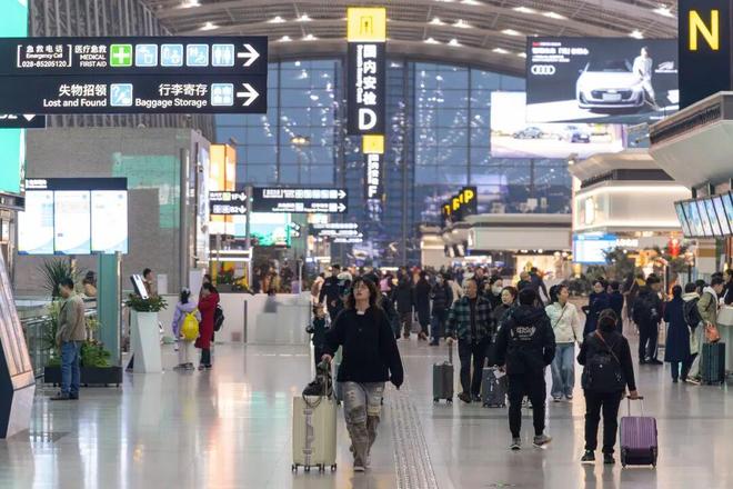 2025年机场观察:“显微镜”里读数据“望远镜”中见发展(图14)