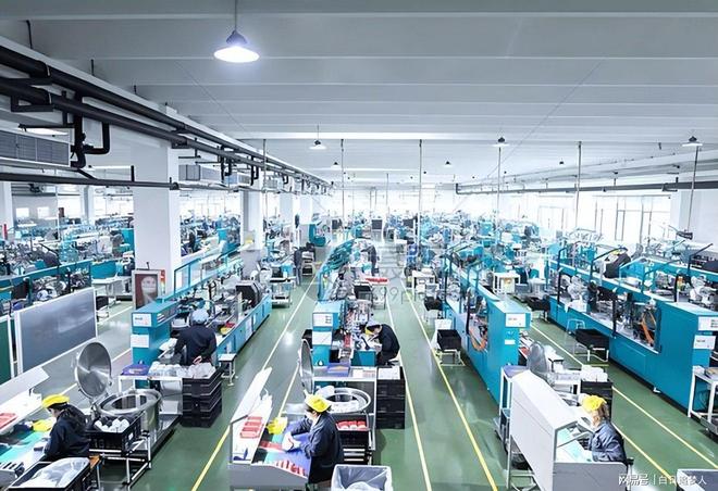 越南已被逼入绝境总理临卸任死磕中国赌上国运也要换掉米轨(图2)